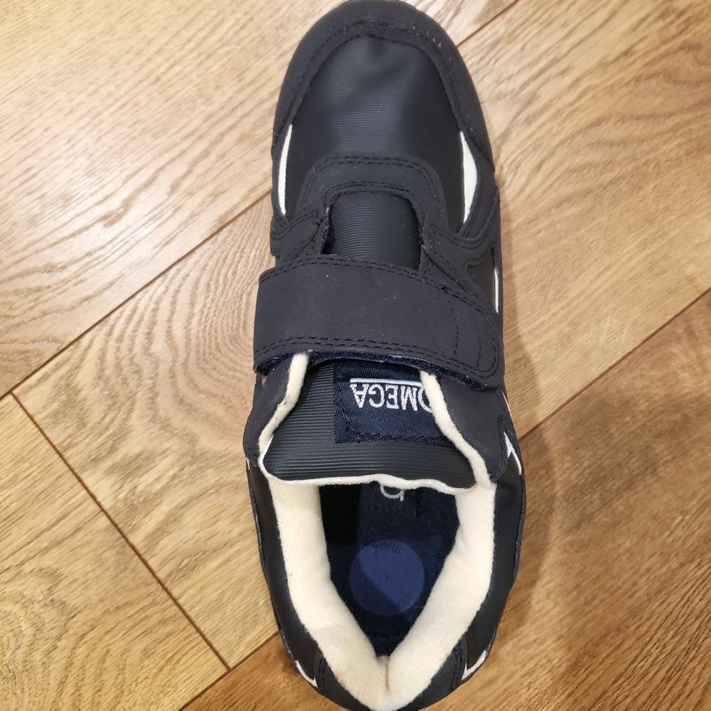 OMEGA STRAP CLOSURE SHOE (RIGHT FOOT ONLY) - MEN'S 7D - RN 84890